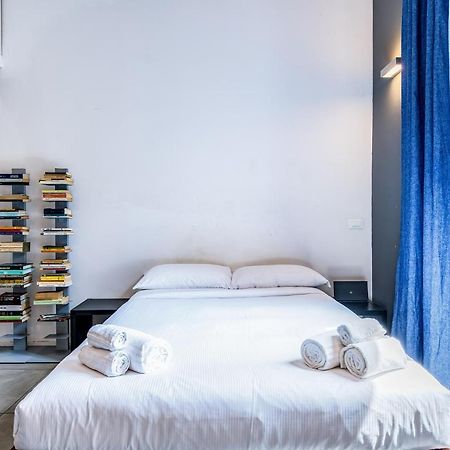 Studio Stazione Centrale Милано Екстериор снимка