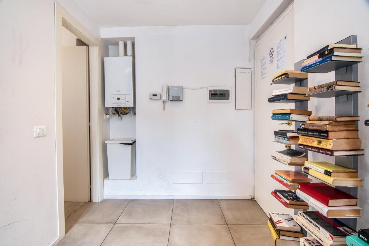 Studio Stazione Centrale Милано Екстериор снимка