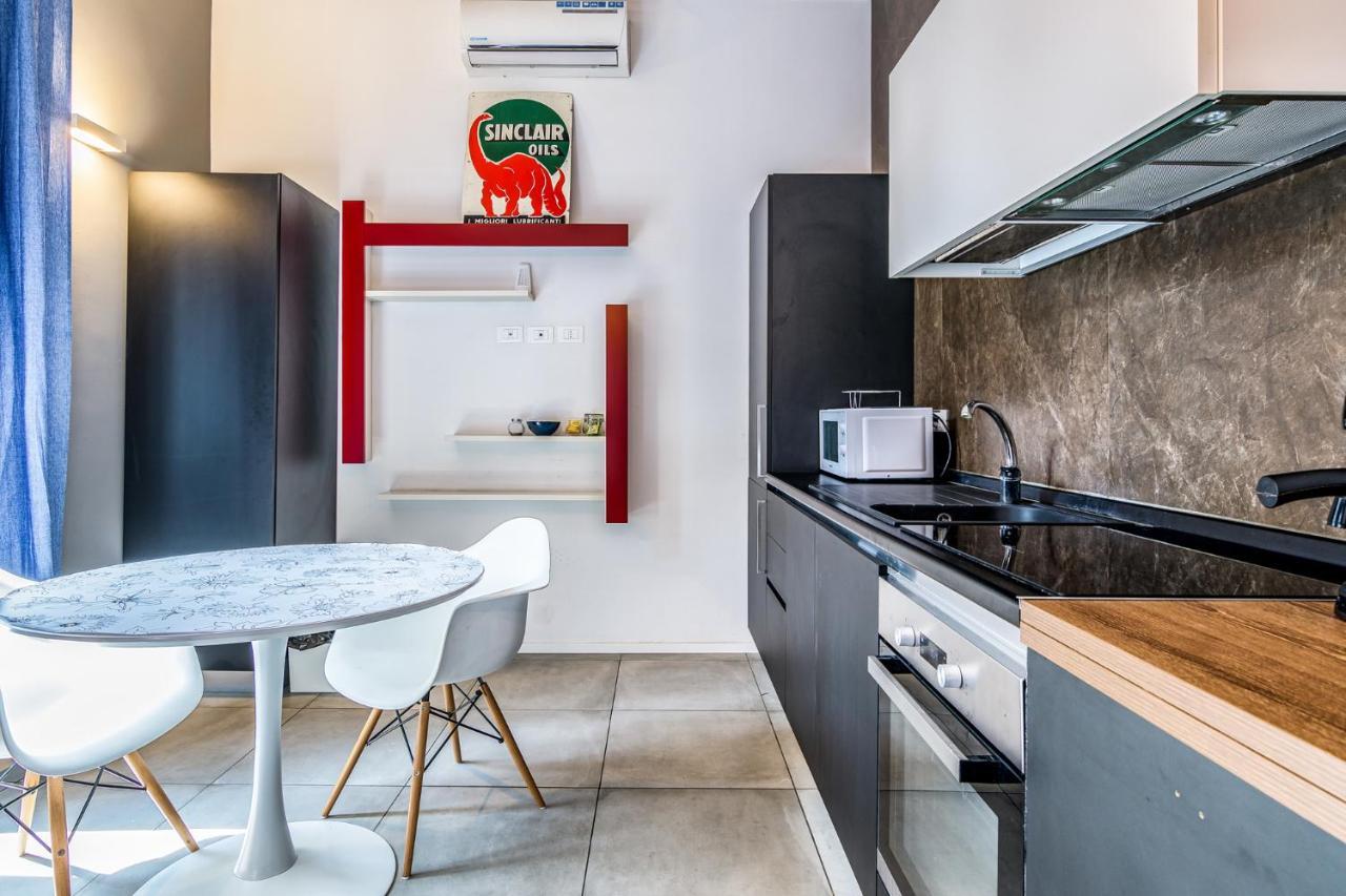 Studio Stazione Centrale Милано Екстериор снимка